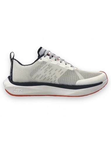 4T2 - Weekdays - running shoes - white Fin de série